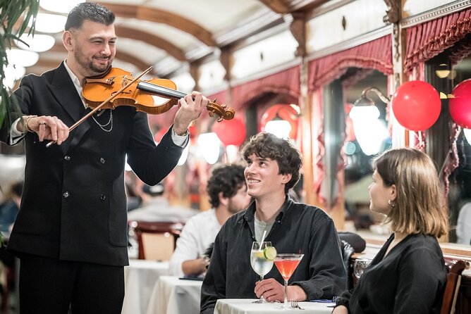 10PM Budapest Danube Cruise with Live Music & Food or Drinks - Why the full 90 minutes can feel different with dinner