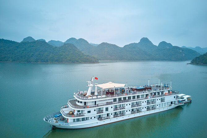2-Day on 5-star Cruise, Lan Ha Bay | Kayak, Cycling, Live Music - Day 1: From Tuan Chau Island to Viet Hai Village