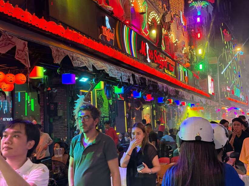 Acoustics Live Music And Saigon Night Life Street Food Tour - A city night that starts on foot