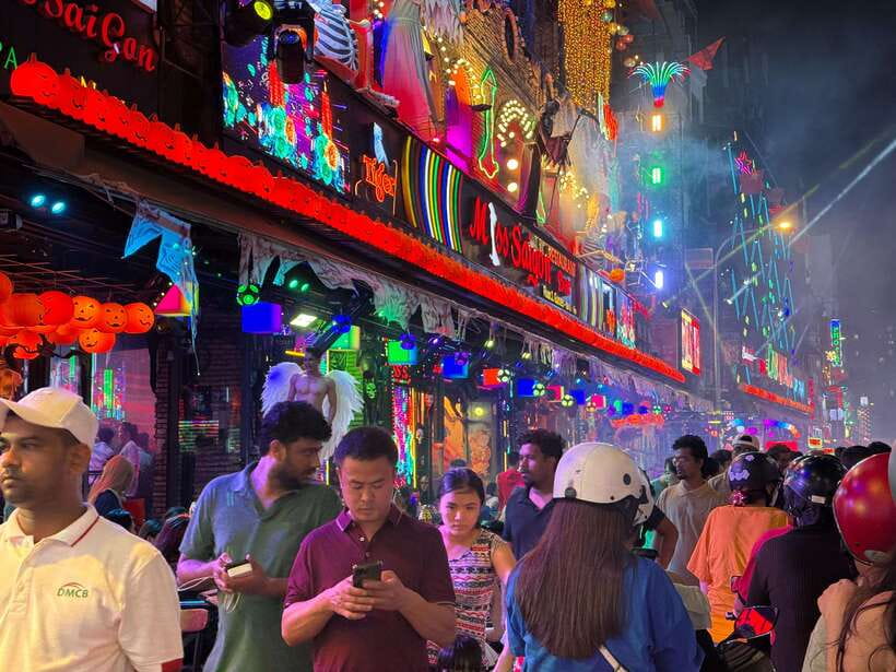 Acoustics Live Music And Saigon Night Life Street Food Tour - What to bring for a comfortable evening