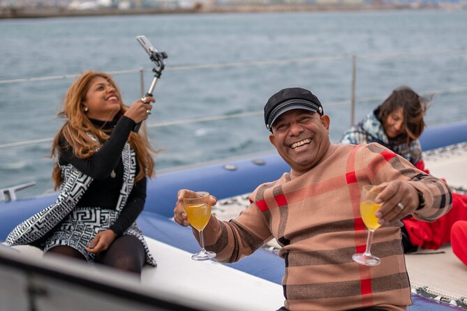 Afterwork on Catamaran with Live Music from Port Olimpic - Practical meeting details that can save you stress