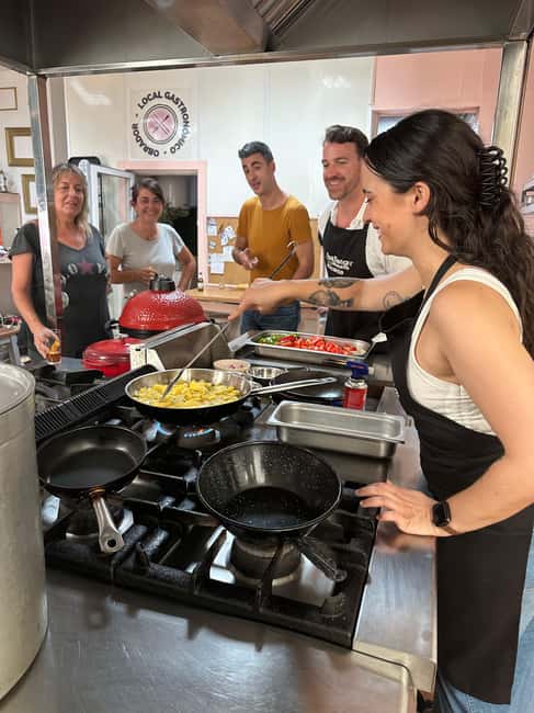 Alicante:Evening Spanish Tapas Cooking Class with Live Music - Key points to know before booking