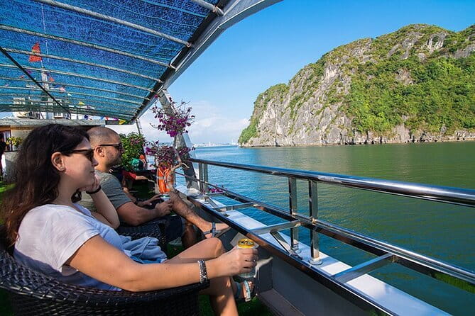 Ambassador Dinner Cruise with Live Music, Firework and Luxe - Timing, Weather, and Cancellation Advice