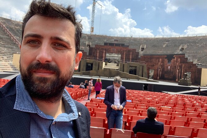 Arena di Verona Opera - Ticket + 1h City guided walking tour - Piazza Bra begins the city walk at 6 pm