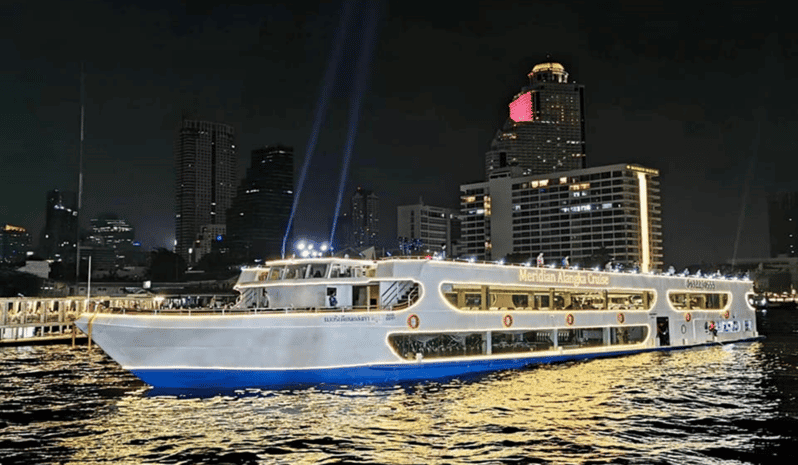 Bangkok: Alangka Luxury Cruise with Buffet and Live Music - Wat Arun after dark