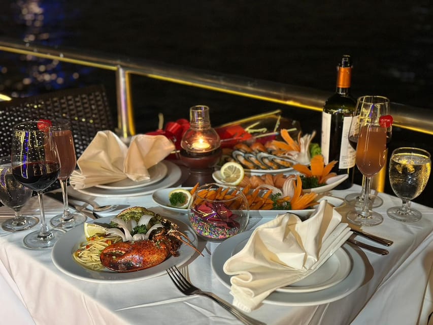 Bangkok: Alangka Luxury Cruise with Buffet and Live Music - What the Alangka boat adds to the evening