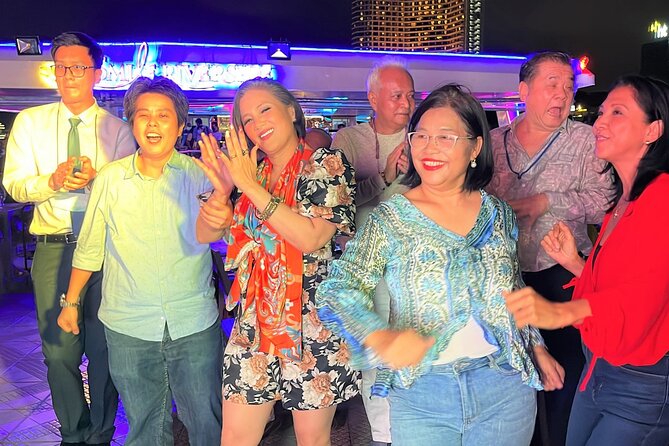 Bangkok Dinner Cruise with Intl Buffet, Live Music & Hotel Pickup - Timing, comfort, and who should book