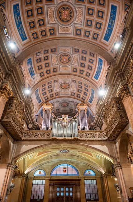 Barcelona: Classical Music Concert of Vivaldi, Mozart & More - Who will enjoy this most