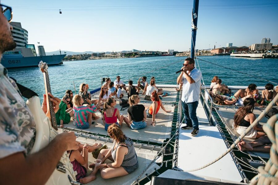 Barcelona: Sunset Catamaran Cruise with Live Music - Setting sail along Barcelona’s coast