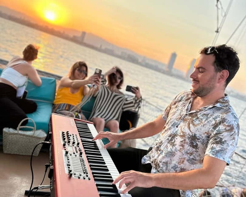 Barcelona: Sunset Sailing Cruise with Live Music - Quick takeaways