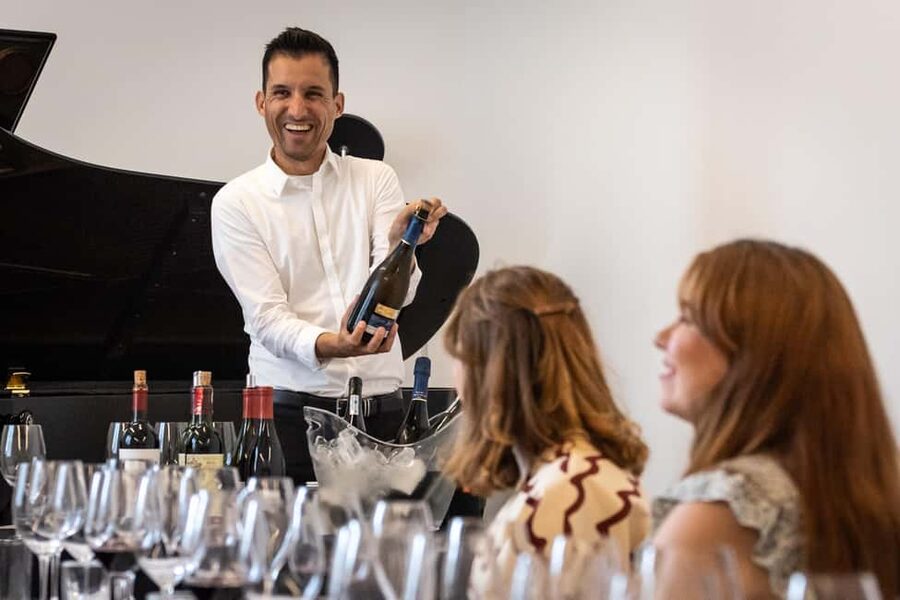 Barcelona: Taste 5 Spanish Wines paired with Live Music - Getting to Barcelona Piano Studio