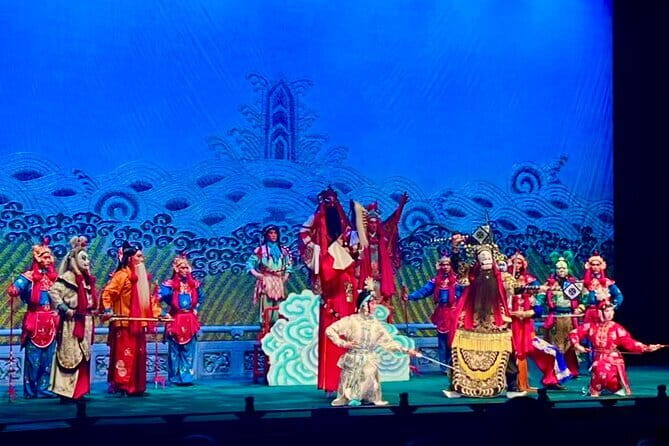Beijing Liyuan Theater Peking Opera Ticket Booking - The makeup preparation before the performance