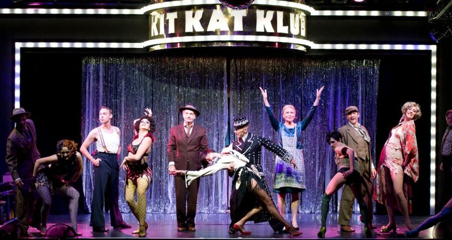 Berlin: Cabaret – The Berlin Musical at Tipi am Kanzleramt - What happens during the three-hour production
