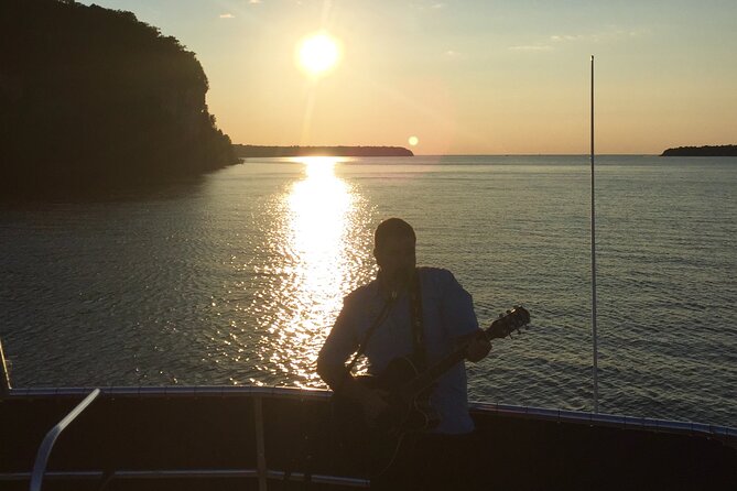 Boat Cruise- Sunset Live Music Cruise - Why this Sister Bay sunset cruise works