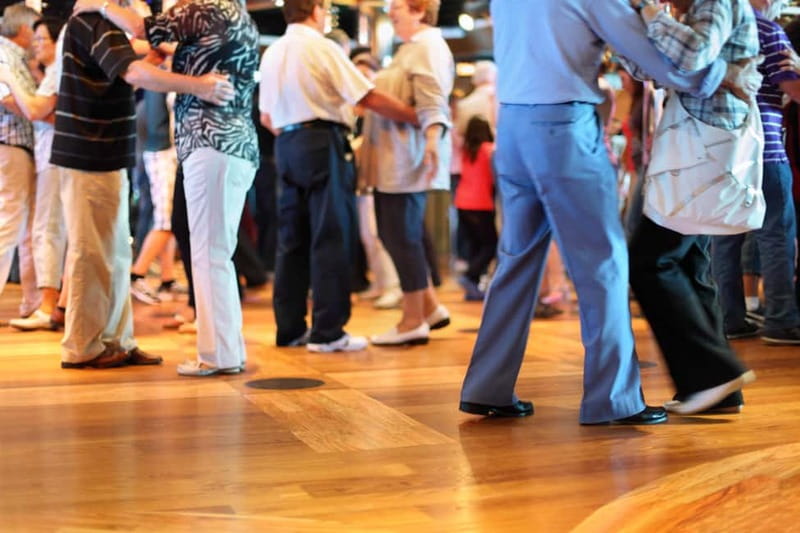 Bonn: Seniors' cruise with live music on the MS Moby Dick - Getting to the pier and preparing for boarding