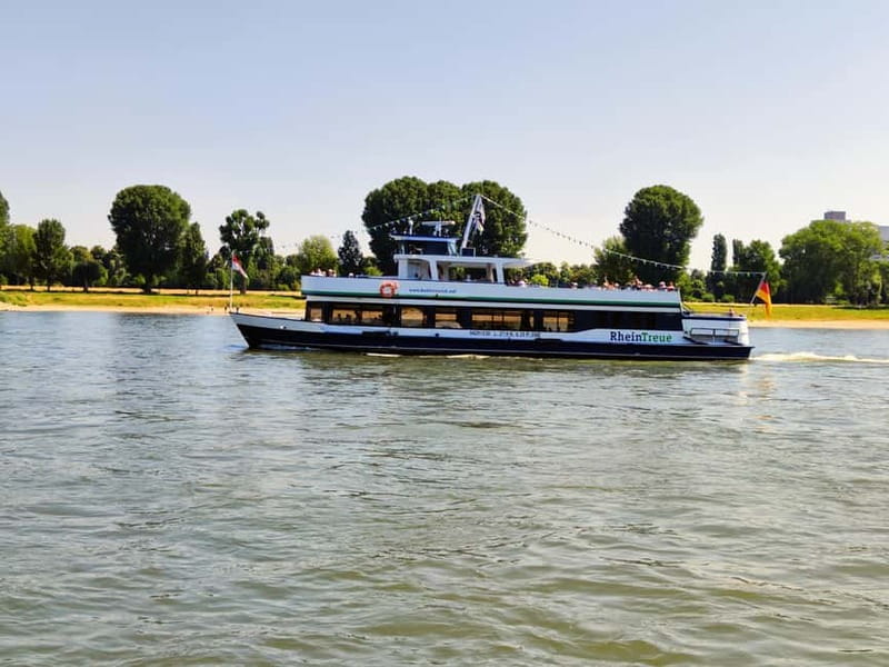 Bonn: Seniors' cruise with live music on the MS Moby Dick - How this compares with a typical sightseeing cruise