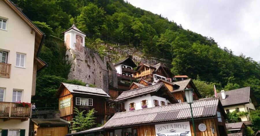 Bratislava/Vienna: Hallstatt, Salzburg, & Alpine Music Tour - Should you book the Hallstatt and Salzburg tour?