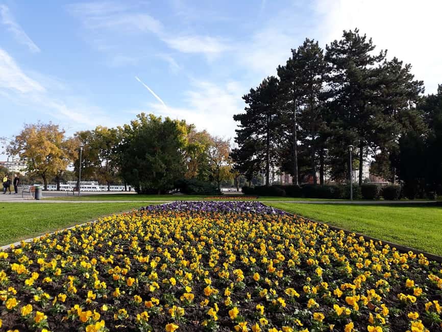 Budapest: Best Gardens Walking Tour & Folk Music Performance - Why Budapest’s gardens make a fine half-day