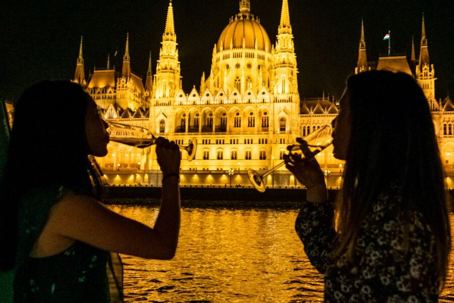 Budapest: Candlelit Dinner River Cruise with Live Music - Why Budapest looks different from the Danube