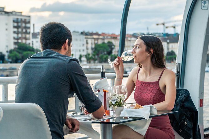 Budapest Danube River Candlelit Dinner Cruise with Live Music - Live music and the mood on board