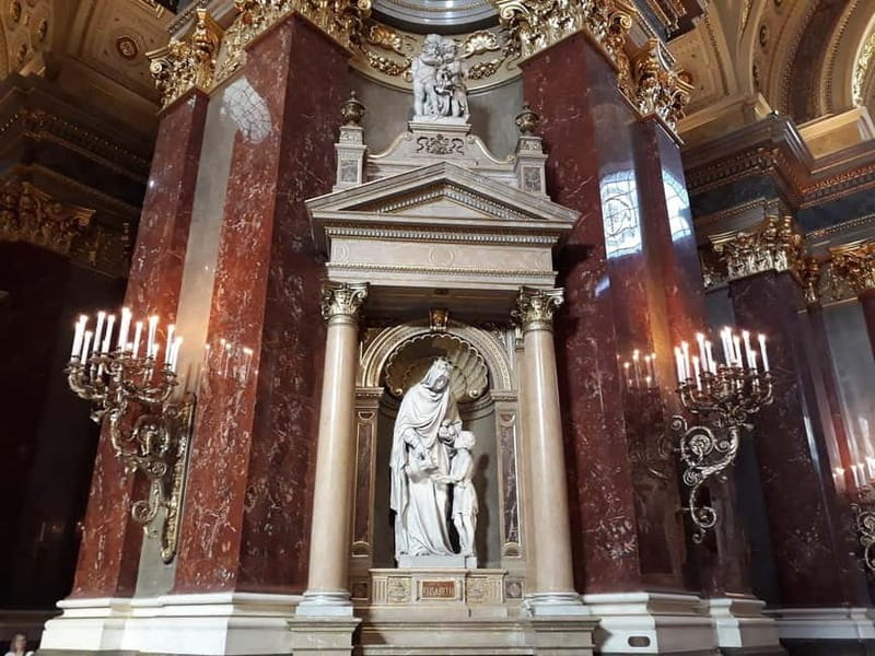 Budapest: St. Stephen's Basilica Tour & Music Performance - The Holy Right and the story behind Hungary’s national relic
