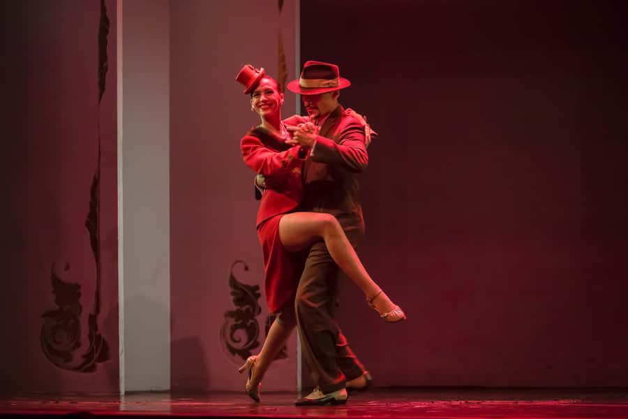 Buenos Aires: Café de Los Angelitos Tango Show & Dinner - Why Café de los Angelitos makes a fitting tango venue