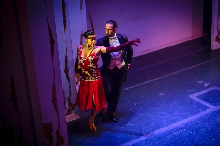 Buenos Aires: Café de Los Angelitos Tango Show & Dinner - What happens during the evening
