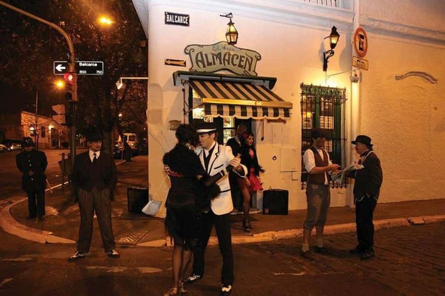 Buenos Aires: Tango Show "Viejo Almacén" & optional dinner - The evening schedule from hotel pickup to final applause