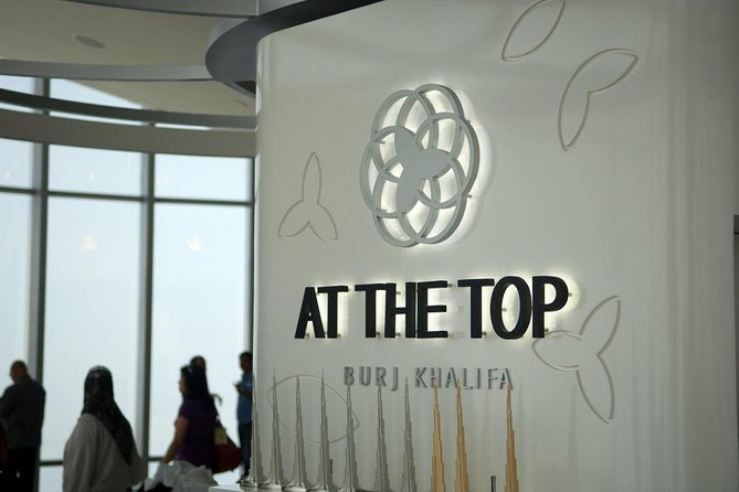 Burj Khalifa and Musical Fountains - Reaching Burj Khalifa through Dubai Mall