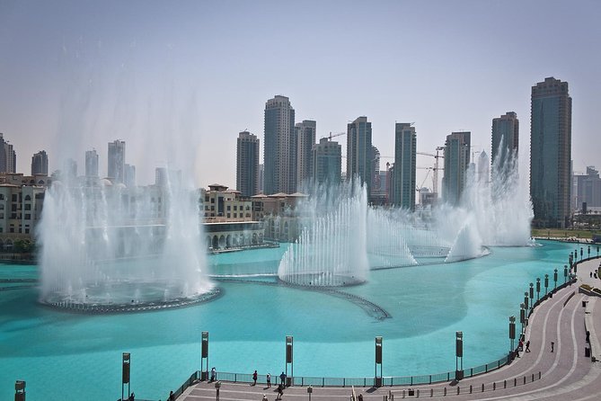 Burj Khalifa and Musical Fountains - The 30-second ride to floors 124 and 125
