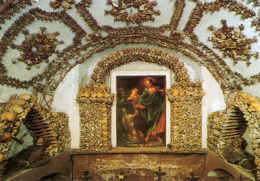 Capuchins Crypt: Christmas Baroque Concert - Why the Capuchin Crypt and Christmas music work together