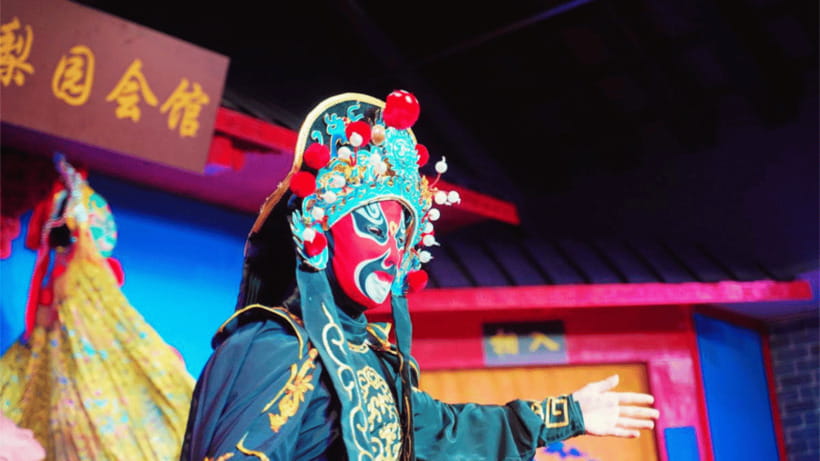 Chengdu: Liyuan Theater Sichuan Opera Face-Changing Show - What can make the experience less satisfying