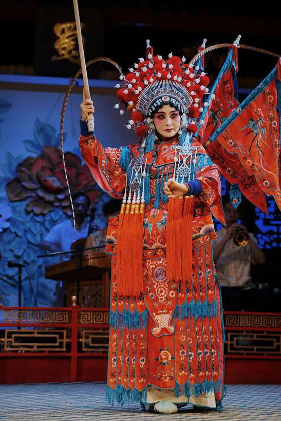 Chengdu: Sichuan Opera Show Ticket - Shu Feng Ya Yun - Tea, snacks, and the extra treat