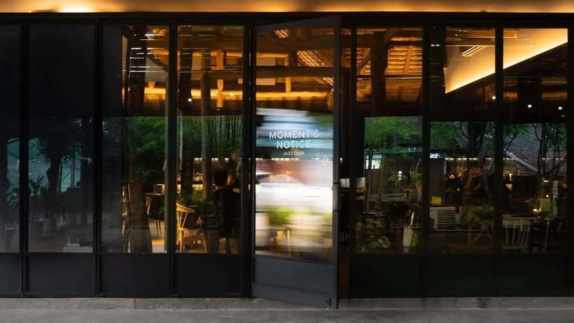 Chiang Mai: Moment's Notice Jazz Club F&B Packages - The opening set: singer, guitar, and oboe