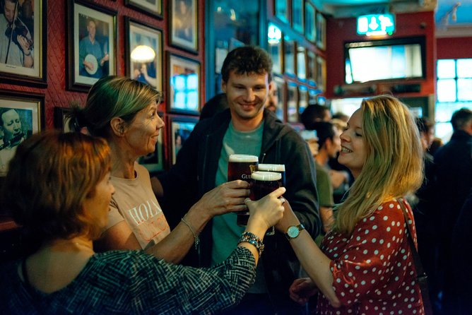 Classic Irish Pubs Private Tour of Dublin: Live Music, Beer and Nightlife - Starting at Cow’s Lane in Temple Bar