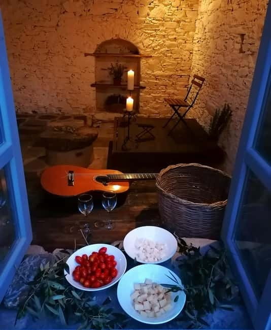 Classical guitar concert in a historic olive press - Practical details before you book