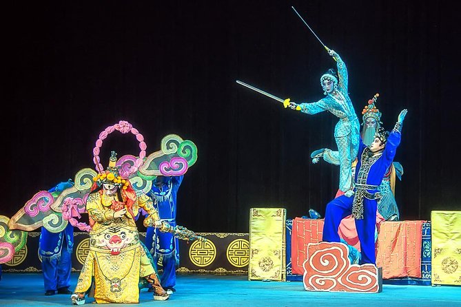 Classsic sichuan Opera at sichuan Provincial Theater - Inside the roughly two-hour performance