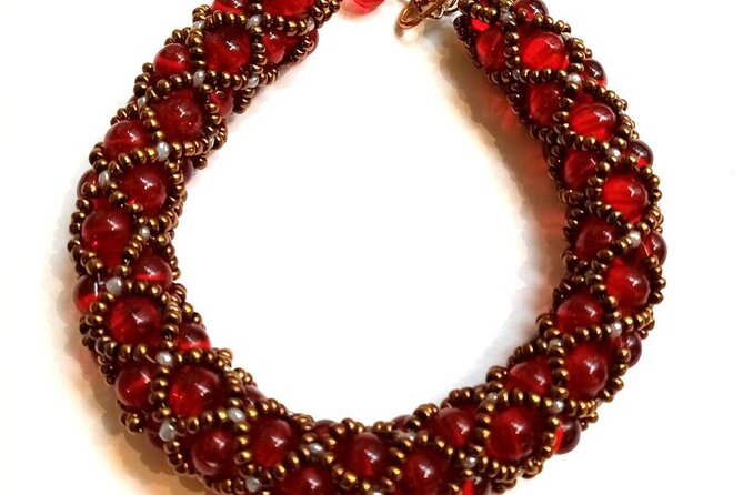 Create unique jewelry from top Parisian designer Bijoux Blues - Key points to know before booking