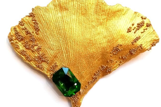 Create unique jewelry from top Parisian designer Bijoux Blues - The location near the Eiffel Tower