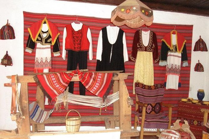 Cretan Night - Live Music and Dance - What the village-style arrival adds