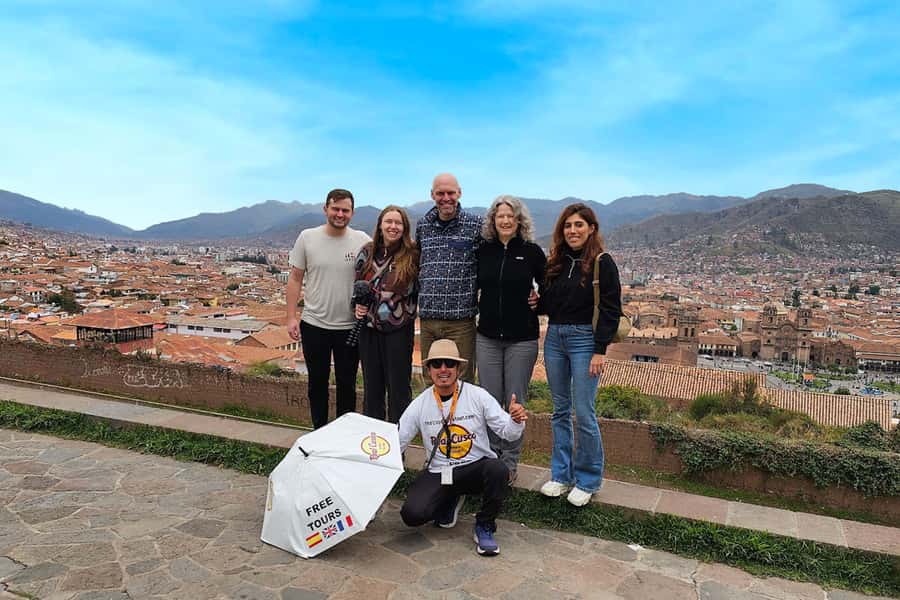 Cusco: Historic Walking Tour with Pisco Sour and Music Show - Why this two-hour Cusco walk works well