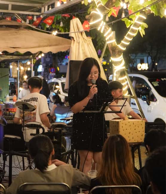 Da Nang: Michelin Food Tour with Live Music - The one-hour secret stop