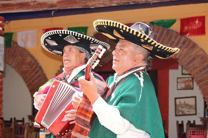 Dinner at a panoramic restaurant and show at Plaza de los Mariachis - Plaza Garibaldi, the Square of the Mariachis