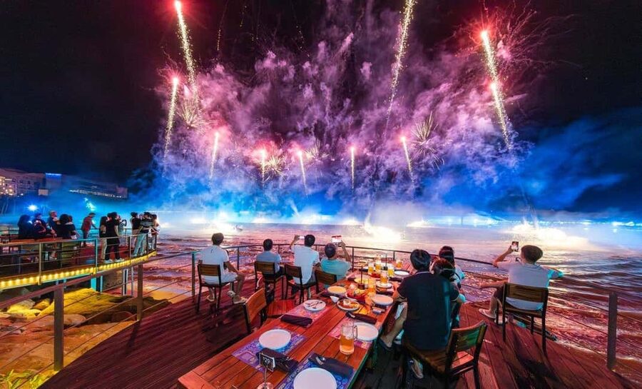 Dinner with Symphony Show And Firework Of Kiss Of The Sea - Arriving at Sun Bavaria GastroPub at 7:00 p.m.