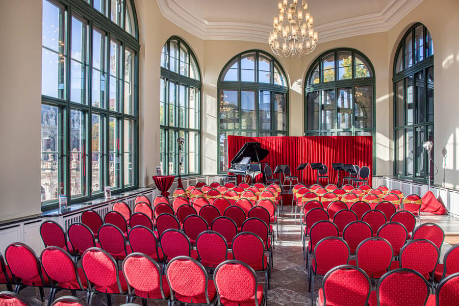 Dresden: New Year's Eve Concert at the Zwinger - Seating, timing, and the best way to arrive