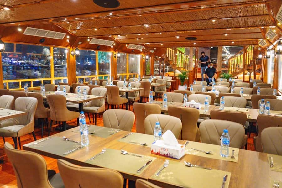 Dubai: Luxury Dinner Cruise with Live Music - What the Dubai Creek cruise is really like