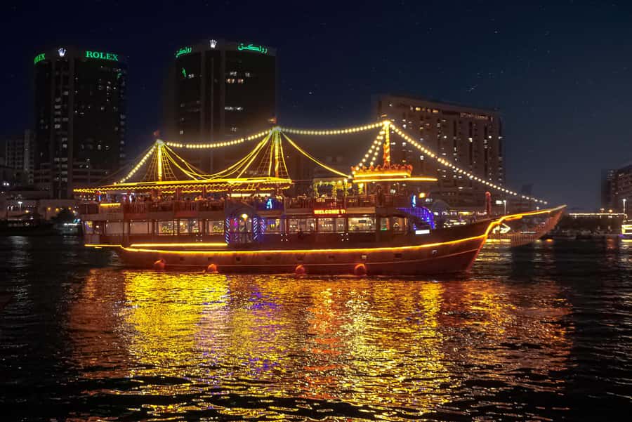 Dubai: Luxury Dinner Cruise with Live Music - Meeting the dhow at Dubai Creek
