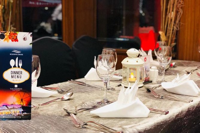 Dubai Marina Dinner Cruise with Live Music & Open Bar - What dinner is really like on board