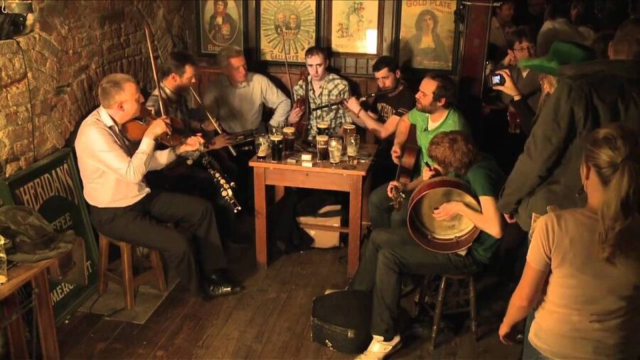 Dublin: Guided Irish Musical Pub Tour - Four pubs, four different moods