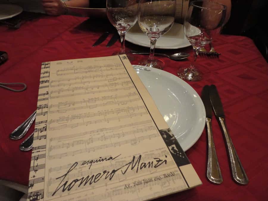 Esquina Homero Manzi Dinner and Tango Show - A tango evening in historic Boedo